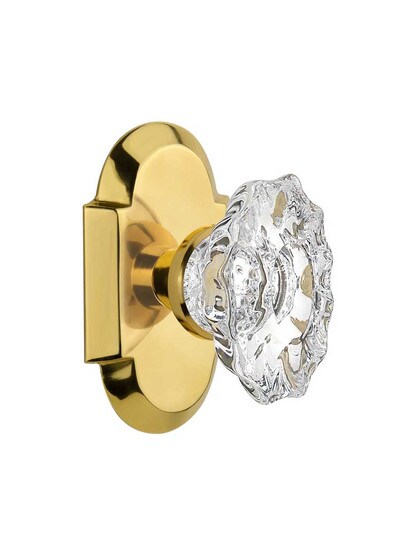 Arched Rosette Door Set with Chateau Crystal Glass Knobs in Polished Brass.